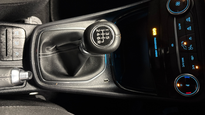 Ford Puma 1.0 EcoBoost Hybrid mHEV Titanium 5dr Petrol Hatchback